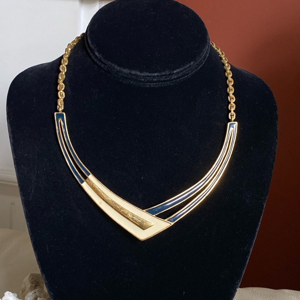 VINTAGE MONET GOLD ENAMEL NECKLACE